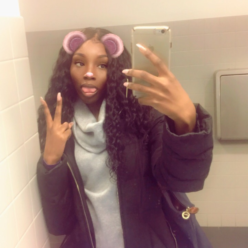 Meet your Posher, Joselle